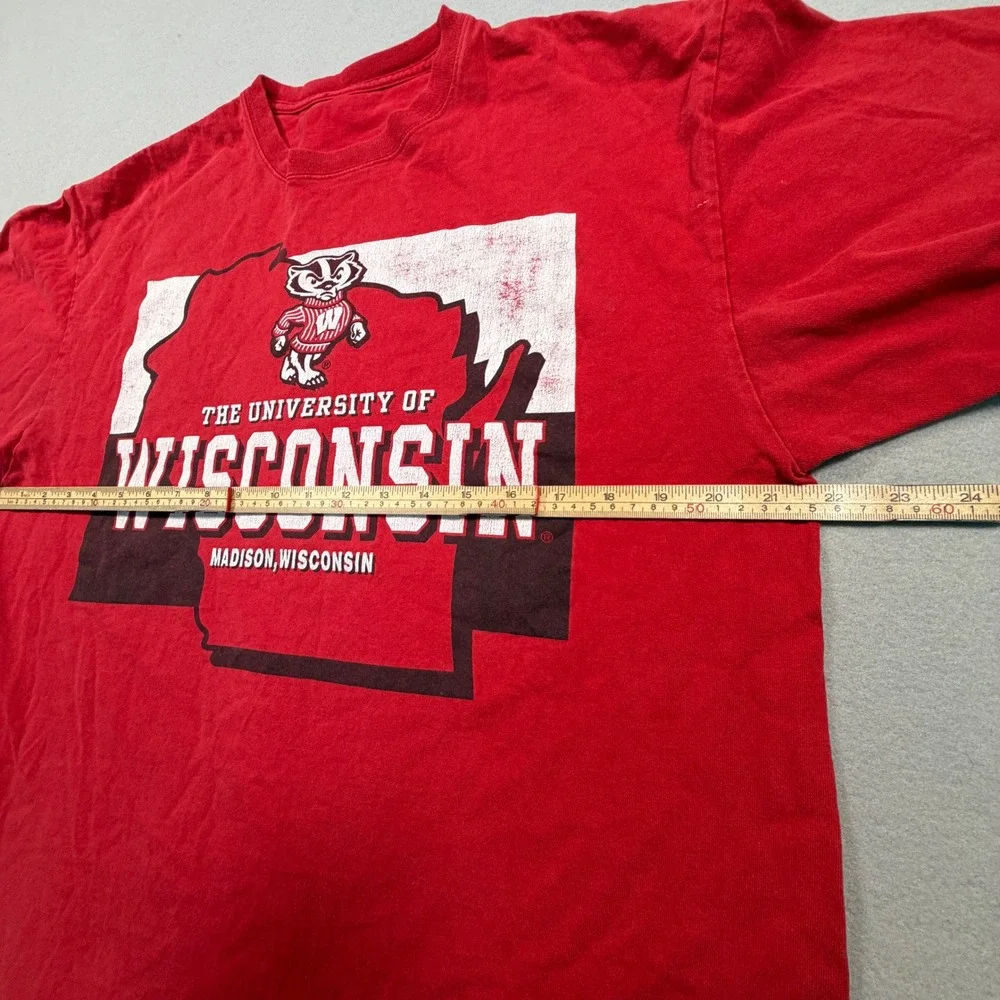 JanSport Wisconsin Madison T Shirt Red Bucky Badger Graphic Tee Men Size M / L